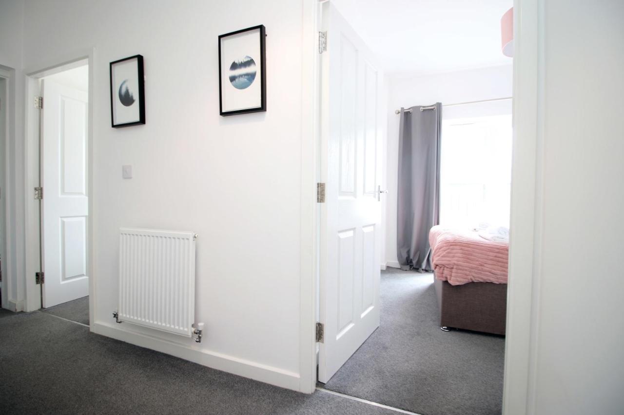 Beachview By Mia Living Close To Beach, Free Parking, Modern 2 Bedroom Apartment Barry Exterior photo